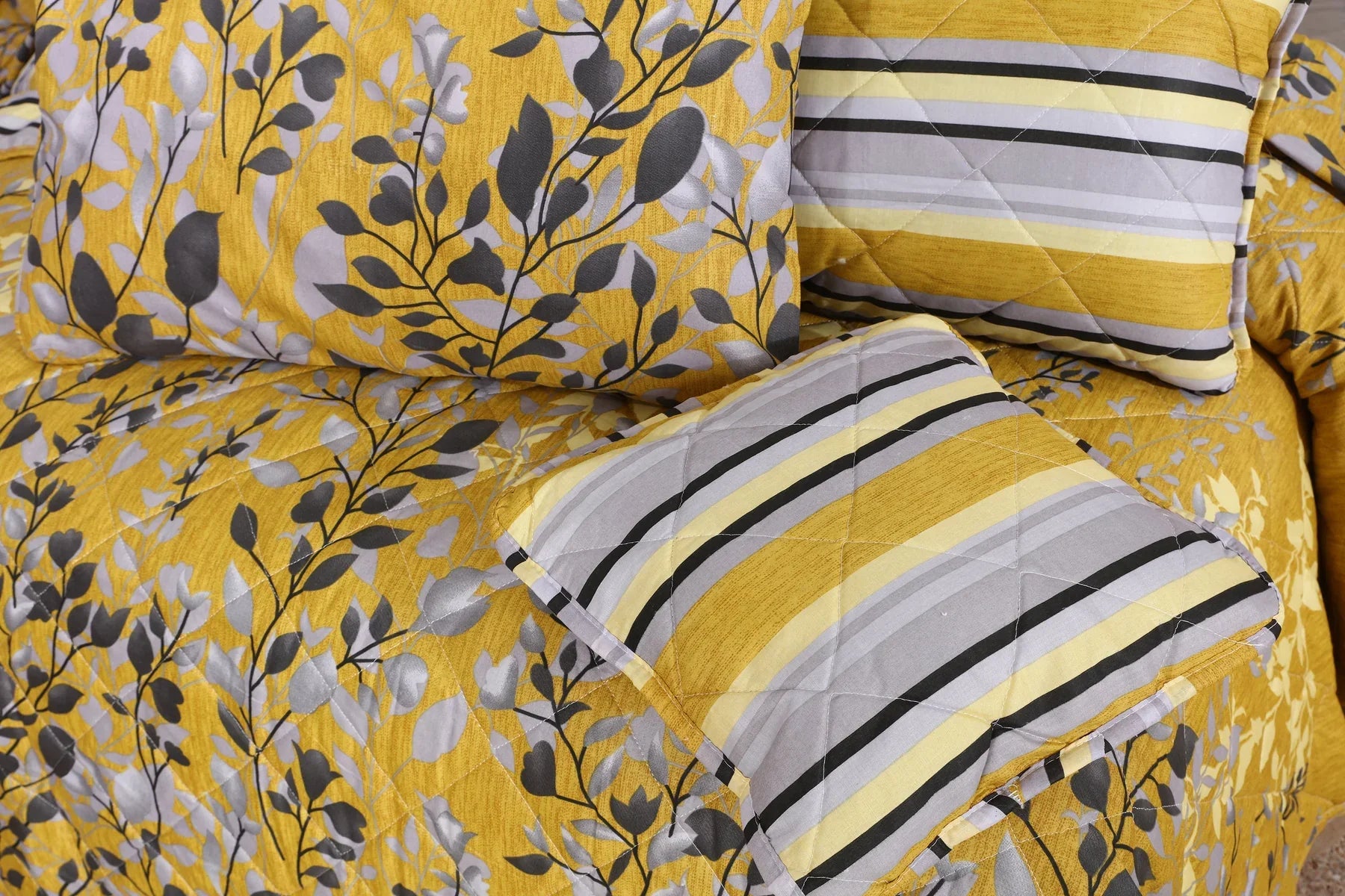 SIGNATURE YELLOW LEAF COTTON COMFORTER SET-7PCS